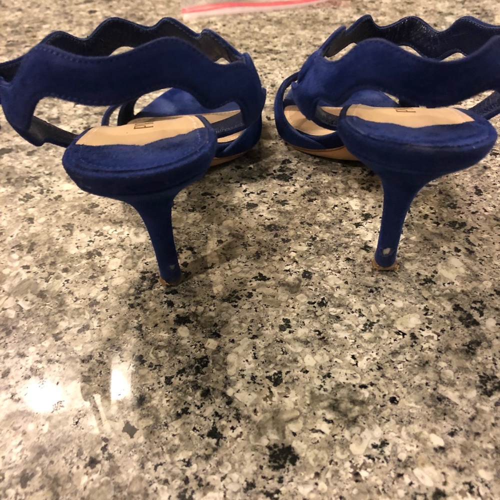 - Prada blue suede High heel shoes - Picture 3 of 7